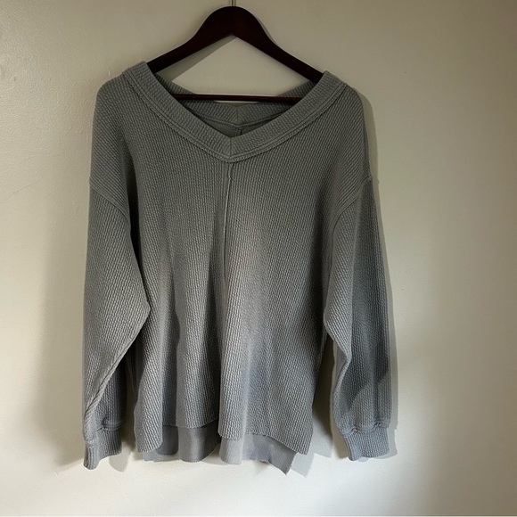 aerie Tops - Aerie V Neck Oversized Sweatshirt